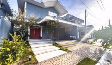 Casa 3 suítes à venda 260m² Condomínio Fechado- Urbanova