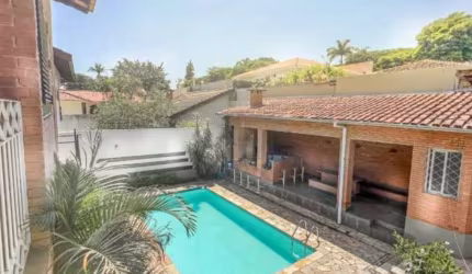 CASA SOBRADO À VENDA - 318m² - 7 DORMITÓRIOS -