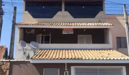 Casa em Caçapava com 232m²- 3 dormitórios, 1 suíte, 3 banheiros