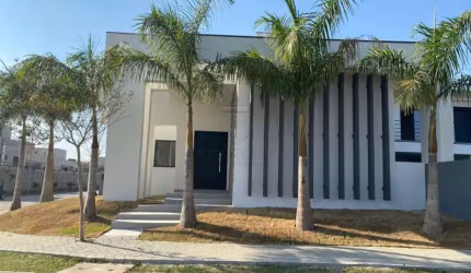 Casa em Condomínio - Urbanova - Condomínio Monte Carlo - 5 Dormitórios - 400m².