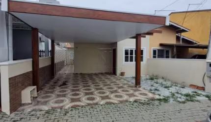 CASA TÉRREA EM CONDOMÍNIO FECHADO - 150m² - 3 DORMITÓRIOS - 1 SUÍTE - JARDIM UIRÁ - SJC