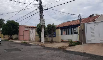 Casa Térrea com 3 quartos sendo uma Suíte no Recanto dos Passáros