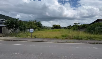 Ótima Oportunidade! Terreno Amplo e Plano à Venda no Bairro Bracinho – Schroeder**