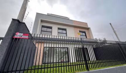 Sobrado em Condomínio para Venda em Curitiba, Xaxim, 3 dormitórios, 1 suíte, 4 banheiros, 2 vagas