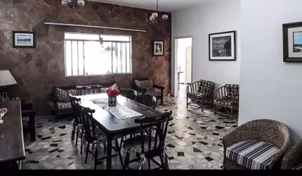 Casa com 4 dormitórios à venda, 340 m² por R$ 880.000,00 - Centro - Juiz de Fora/MG