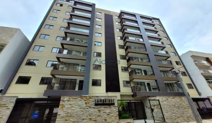 Apartamento de 02 quartos, sendo 01 suíte, elevador e garagem no Cascatinha