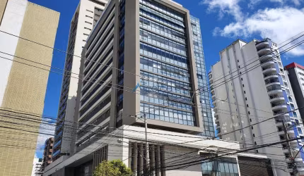 Excelente Sala Comercial  no  Ed. Comercial Lê Quartier