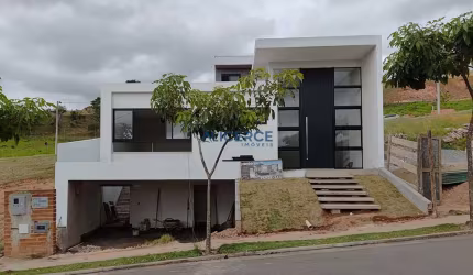Casa Linear com 3 Suítes no Condomínio estrela Alta