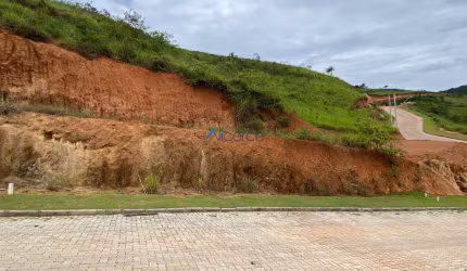Terreno em condomínio com lazer completo