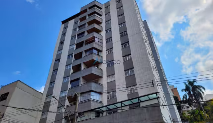 Apartamento 03 quartos com garagem e 02 elevadores no Santa Helena.