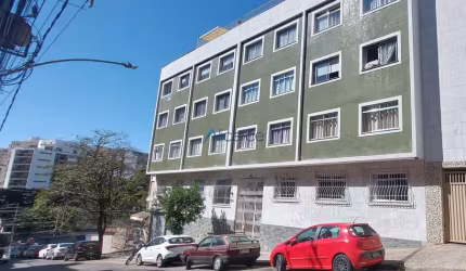 Cobertura dúplex 3 quartos ao lado da Praça do São Mateus