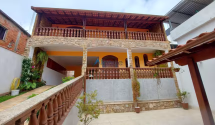 Casa confortável, 3 quartos com varanda gourmet no Santos Dumont