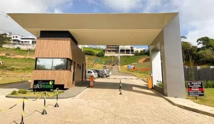 Terreno no Condomínio Reserva São Pedro com 456,40 m²