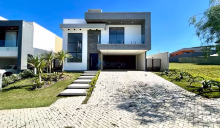 Casa no condomínio Alphaville 04 quartos e Piscina, 325m²