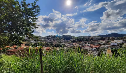 Terreno no Quintas da Avenida com vista excelente!