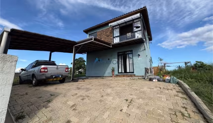 Casa de 3 quartos muito bem divida em Condomínio Fechado com Vista Deslumbrante e ao lado da UFJF