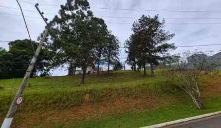 Excelente Lote no Condomínio Spina Ville