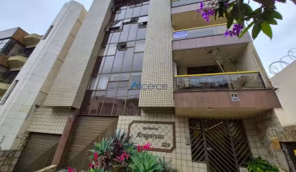 Excelente apartamento de 03 quartos, 03 vagas de garagem e elevador no Bom Pastor.