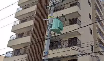 APARTAMENTOS COM VARANDAS E ROOFTOP