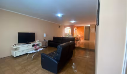 Oportunidade! Casa à Venda, 217m área útil. Jardim Têxtil
