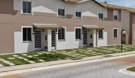 Lindo sobrado no condomínio Vila Alegre