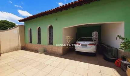 Casa com 3 dormitórios à venda, 250 m² por R$ 930.000,00 - Brasil - Itu/SP