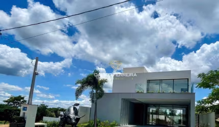 Casa com 3 dormitórios à venda, 184 m² por R$ 2.000.000 - Condomínio Ninho Verde II - Pardinho/SP