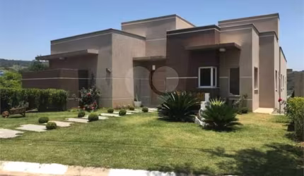 Casa com 4 quartos à venda em Suru - SP