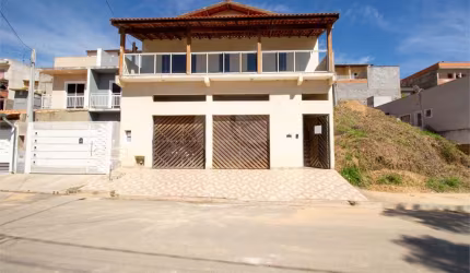 Casa com 3 quartos à venda em Reneville - SP