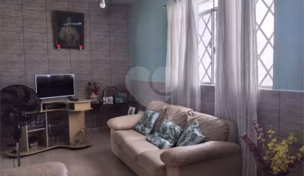 Casa com 4 quartos à venda em Centro - SP