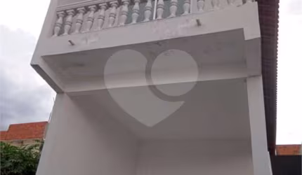 Casa com 2 quartos à venda em Centro - SP