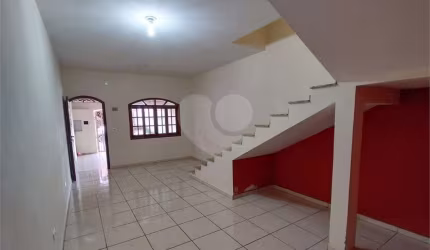 Casa com 3 quartos à venda em Residencial Park - SP