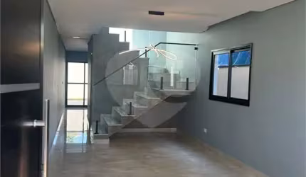 Sobrado com 3 quartos à venda em Jardim Brasil - SP