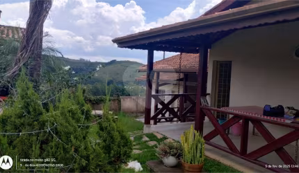 Chácara à venda em Mombaça - SP