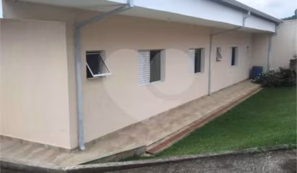 Chácara com 3 quartos à venda em Saboó - SP