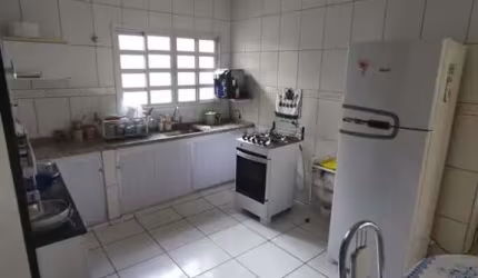 Casa para Venda em Campinas, Jardim Yeda, 2 dormitórios, 2 banheiros, 2 vagas