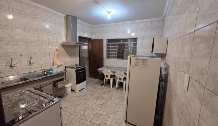 Casa para Venda em Campinas, Jardim García, 3 dormitórios, 1 suíte, 2 banheiros, 4 vagas