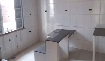 Casa com 4 quartos à venda em Vila Campesina - SP