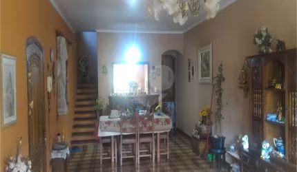 Casa com 4 quartos à venda em Jardim Pinheiros - SP