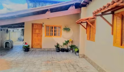 Casa térrea com 3 quartos à venda em Água Espraiada (caucaia Do Alto) - SP