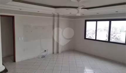 Apartamento com 3 quartos à venda em Mirim - SP