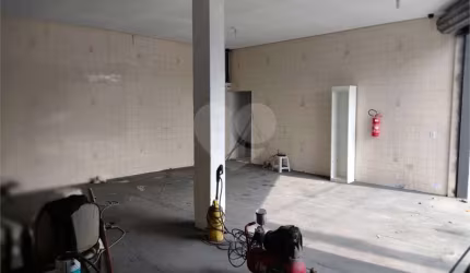 Salão Comercial para locação em Parque Mirante Da Mata - SP