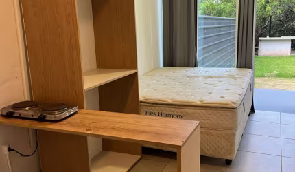 Kitnet para locação anual em Balneário Camboriú no Jardim Iate clube