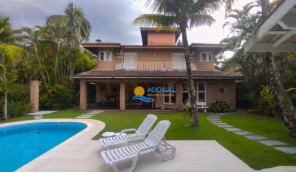 Casa à venda no Granville, 5 Suítes, 4 Vagas.