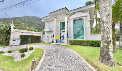 Casa com 5 dormitórios à venda, 498 m² por R$ 2.600.000,00 - Balneário Praia do Pernambuco - Guarujá/SP