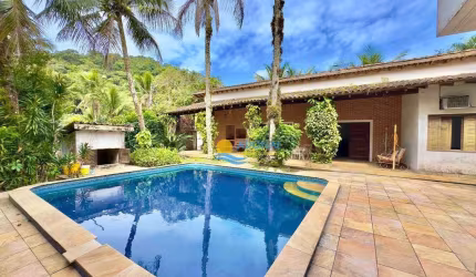 Casa com 4 dormitórios à venda, 400 m² por R$ 820.000,00 - Balneário Praia do Pernambuco - Guarujá/SP