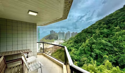 Apartamento à venda na Praia da Enseada, 3 Quartos, 2 Vagas.