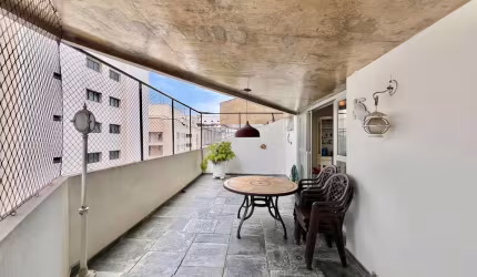 Apartamento com 3 dormitórios à venda, 140 m² por R$ 900.000,00 - Pitangueiras - Guarujá/SP