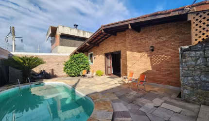 Casa com 5 dormitórios à venda, 283 m² por R$ 895.000,00 - Enseada - Guarujá/SP