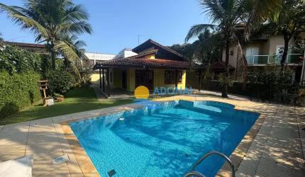 Casa com 3 dormitórios à venda, 170 m² por R$ 1.800.000 - Balneário Praia do Pernambuco - Guarujá/SP